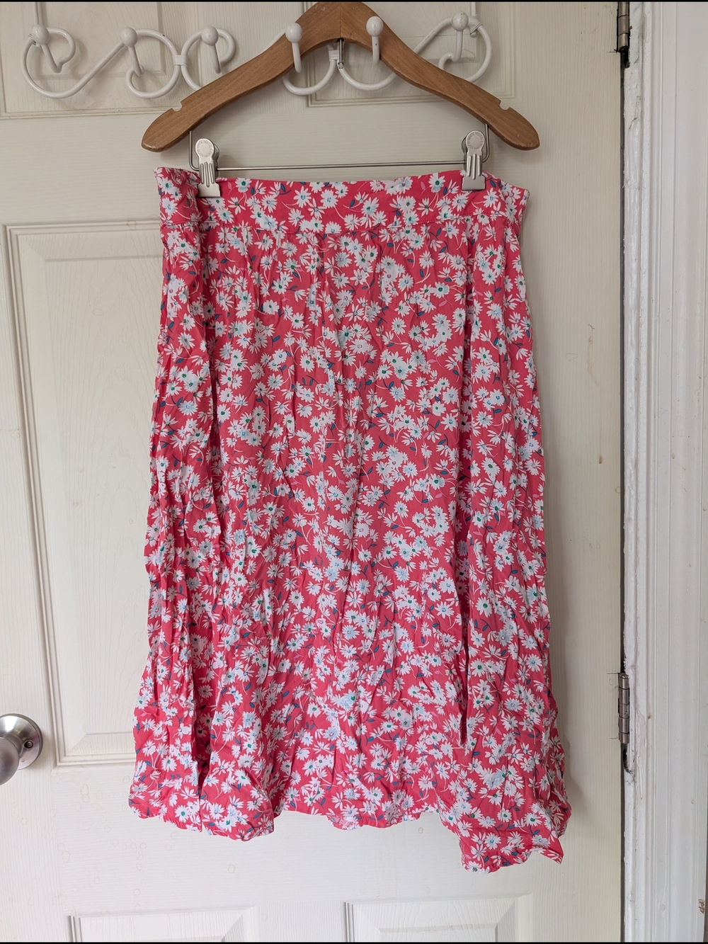 GAP Coral Pink Daisy-Print Midi Skirt Large